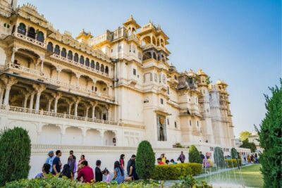 Udaipur: Full Day Private City Tour with Optional Boat Ride - Private air-conditioned car: comfort you’ll notice fast