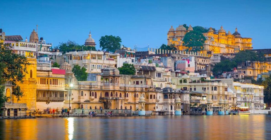 Udaipur: Guided Ghat Tour and Boat Ride - Finding Your Storyteller at Restaurant Ambrai (Daiji Bridge)