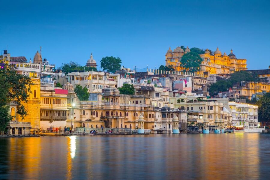 Udaipur: Guided Ghat Tour and Boat Ride - The Romantic Ghat Viewpoint: Where the Walk Makes Sense