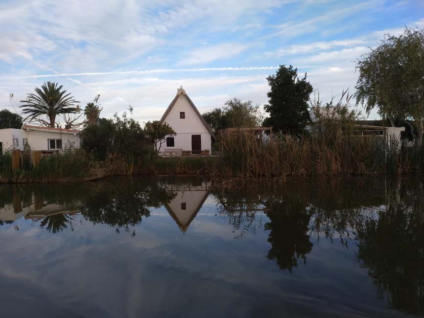 Valencia: Guided Lake Albufera Boat Ride and Barraca Tour - Why this Albufera boat-and-barraca tour works in real life
