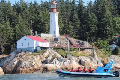 Vancouver City and Seal Colony Scenic Boat Tour - The English Bay coast and Lighthouse Park: when the tour shifts from city to wild