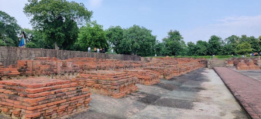 Varanasi & Sarnath: Full-Day Tour with Ganges Boat Ride - Banaras Hindu University: temples, a marble map, and the city’s craft talk