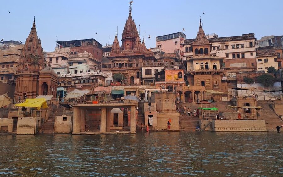 Varanasi: Sunrise Boat Tour with Arti Ceremony - Who this tour fits best