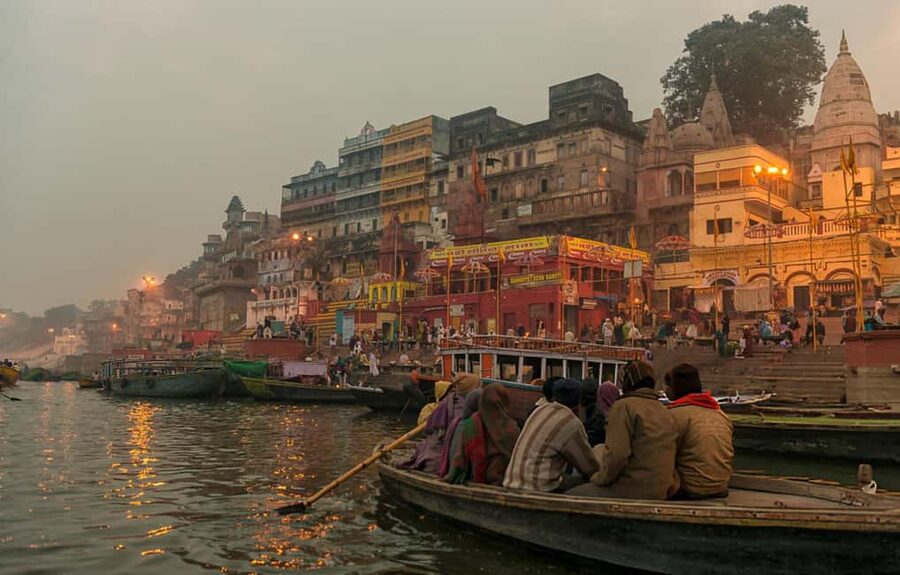 Varanasi Sunset Tour with Ganga Aarti & Free Boat Ride - The river view shift: what the 1-hour Ganges boat ride really gives you