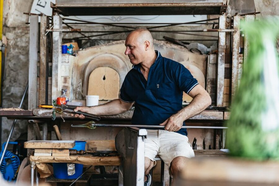 Venice: Burano, Torcello & Murano Boat Tour w/Glassblowing - Murano: glassblowing demonstration and factory time with a discount