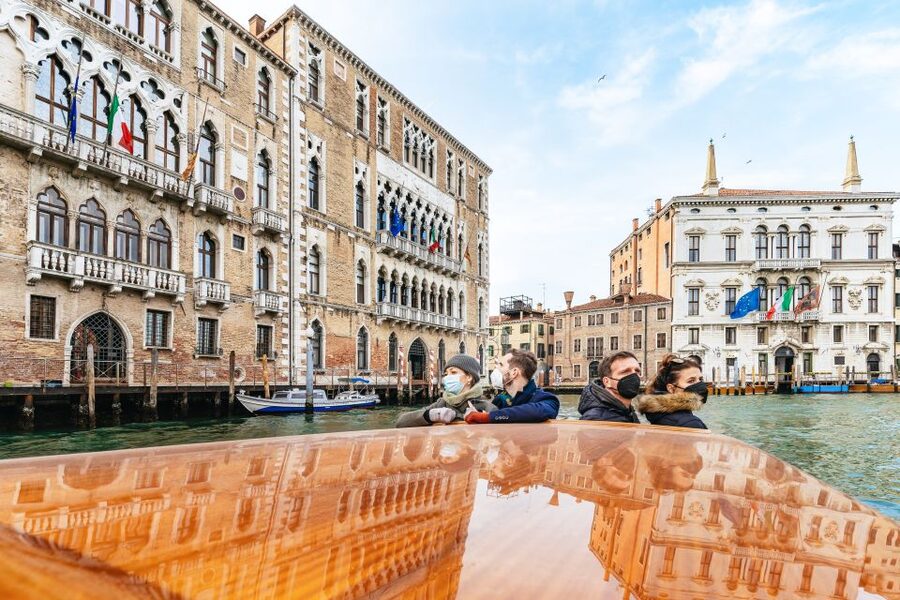 Venice: Grand Canal Boat Tour - Motorboat Comfort, Standing Options, and Choppy-Water Reality