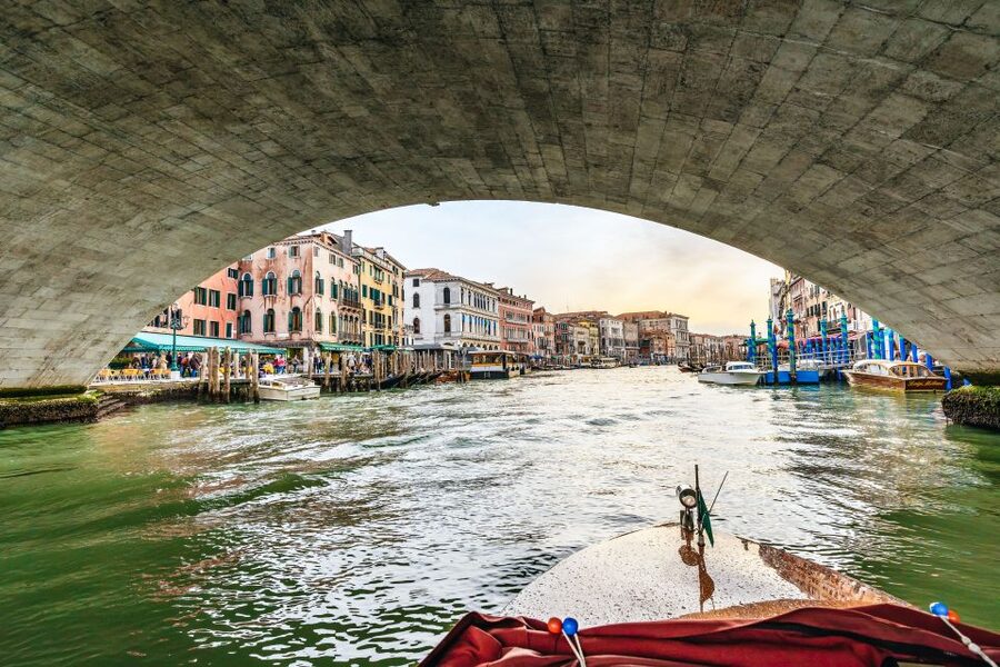 Venice: Grand Canal Boat Tour - Churches and State-Level Grandeur: La Madonna Della Salute