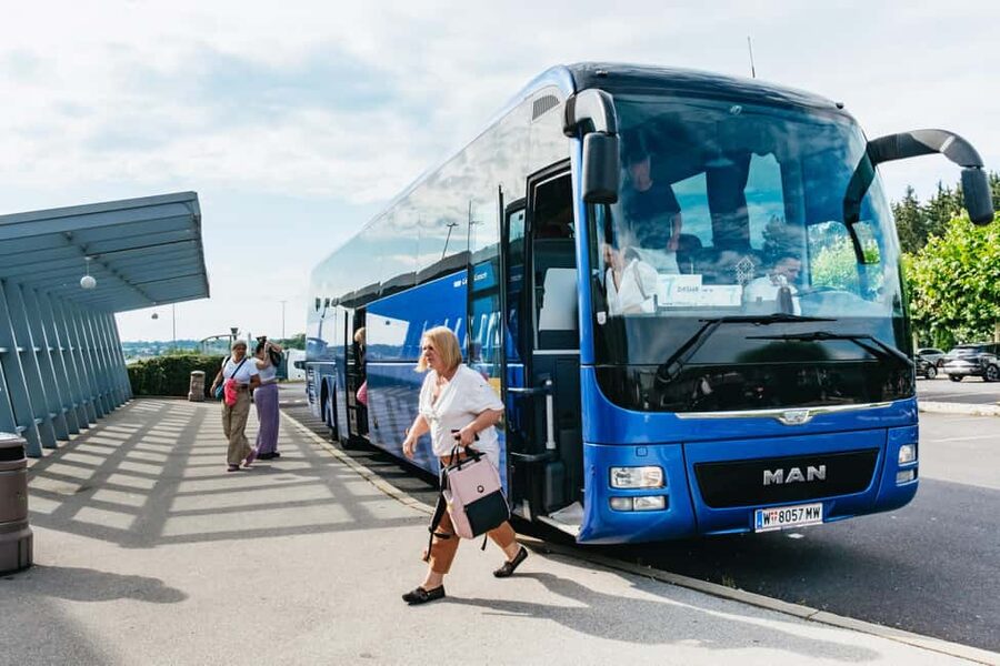 Vienna: Hallstatt Day Trip with Boat Ride Option - Skywalk renovation (Sept 2025–June 2026) and what to do instead