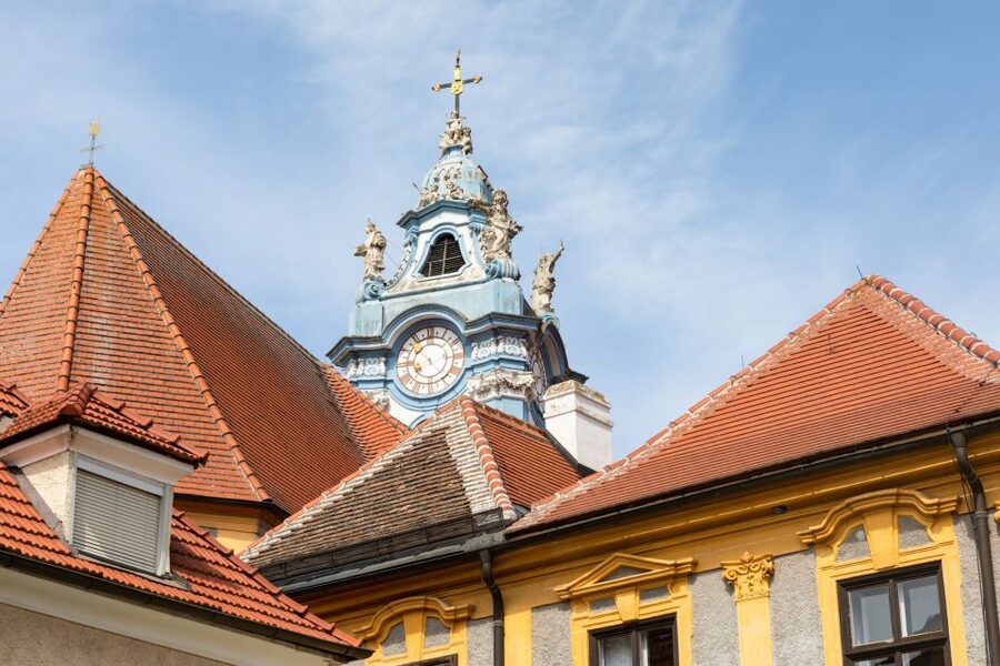 Vienna: Wachau Valley, Melk Abbey Tour with Danube Boat Trip - Dürnstein and the Richard the Lionheart legend