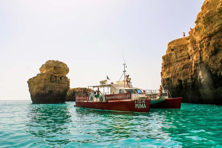 Vilamoura: Benagil Cave Boat Trip with Beach BBQ and Kayak - Weather, Sea Conditions, and How Flexible You Need to Be
