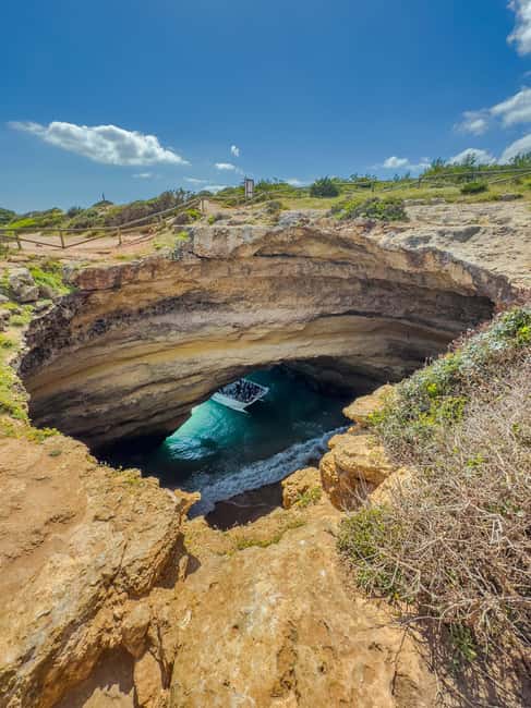 Vilamoura: Benagil Cave Quest Boat Tour - Where you meet and how to get a good seat