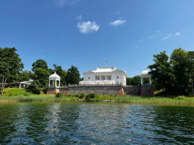Vilnius: Trakai, Uzutrakis Manor, Hill of Angels, Boat Ride - Karaim Food in Trakai: What to Eat When Lunch Isn’t Included