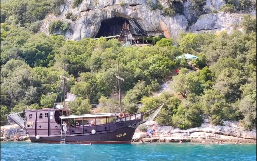 Vrsar: Lim Fjord Boat Tour with Swimming near Pirate's Cave - Pirate Cave Time: 50 Steps, Treasure Stories, and What to Expect