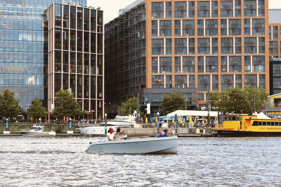 Washington DC: The Wharf Self-Driven Boat Tour with Map - Quick hits before you go