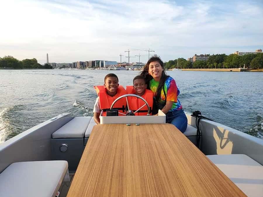 Washington DC: The Wharf Self-Driven Boat Tour with Map - Why drive your own boat at The Wharf?