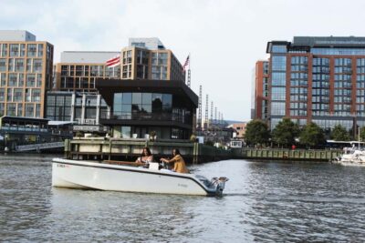 Washington DC: The Wharf Self-Driven Boat Tour with Map - Getting started at 101 Market Square SW (and what the 15 minutes buys you)