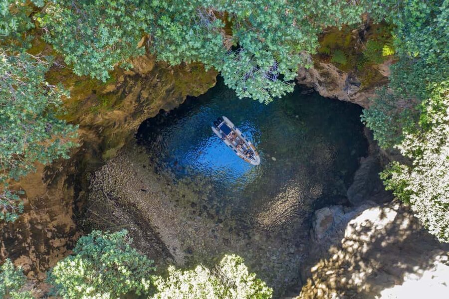 Whitianga: Cathedral Cove Thrilling Boat Tour and Snorkeling - Orua Sea Cave Music: A Quirky Detail That Actually Adds Value