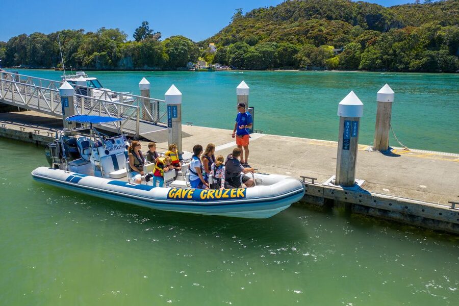 Whitianga: Cathedral Cove Thrilling Boat Tour and Snorkeling - Cave Cruzer 7.8m: Why the Boat Size Changes Everything