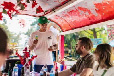 Xochimilco: traditional boat tour, culture, and fun. - Getting There: Canal 237 and the Purple Arch Meet-Up