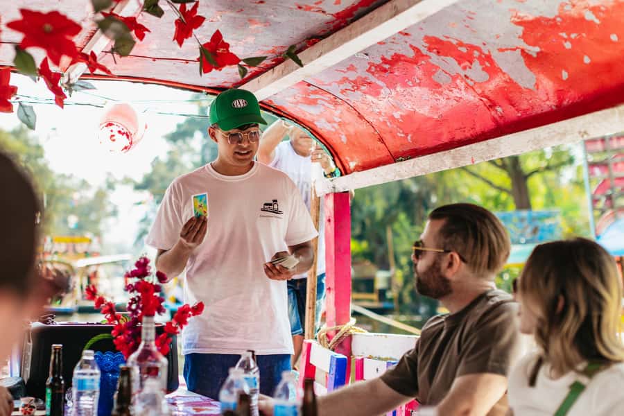 Xochimilco: traditional boat tour, culture, and fun. - Getting There: Canal 237 and the Purple Arch Meet-Up