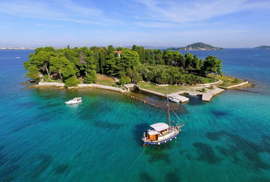Zadar: Boat Tour to the Ugljan, Preko, and Ošljak Islands - What to bring so the 4 hours feel longer