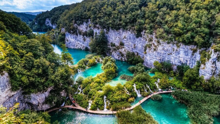 Zadar: Plitvice Lakes with Boat Ride and Zadar Old Town Tour - The guided walk at Plitvice: waterfalls, viewpoints, and real terrain
