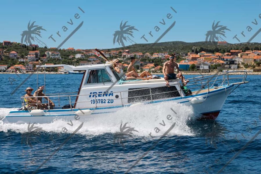Zadar: Preko, Osljak, and Kali Island Boat Tour with Drinks - Drinks onboard: included refreshments and the social feel