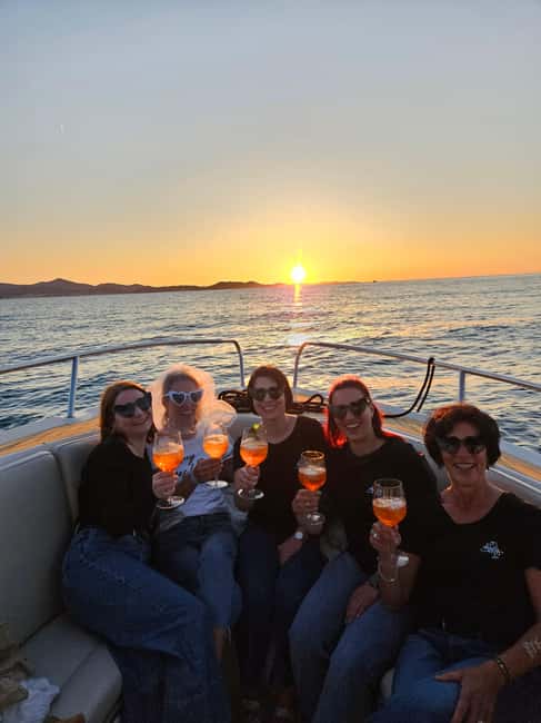 Zadar: Romantic, Luxury Sunset Boat Tour with Aperol Spritz - Comfort and safety details that affect how much you enjoy it