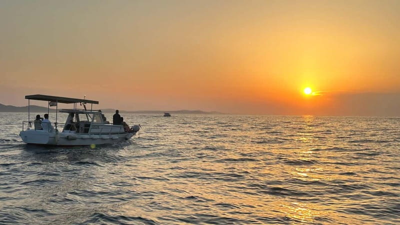 Zadar: Sunset boat tour with champagne - Zadar at Golden Hour: City Walls, Stone Buildings, and That Photo Moment